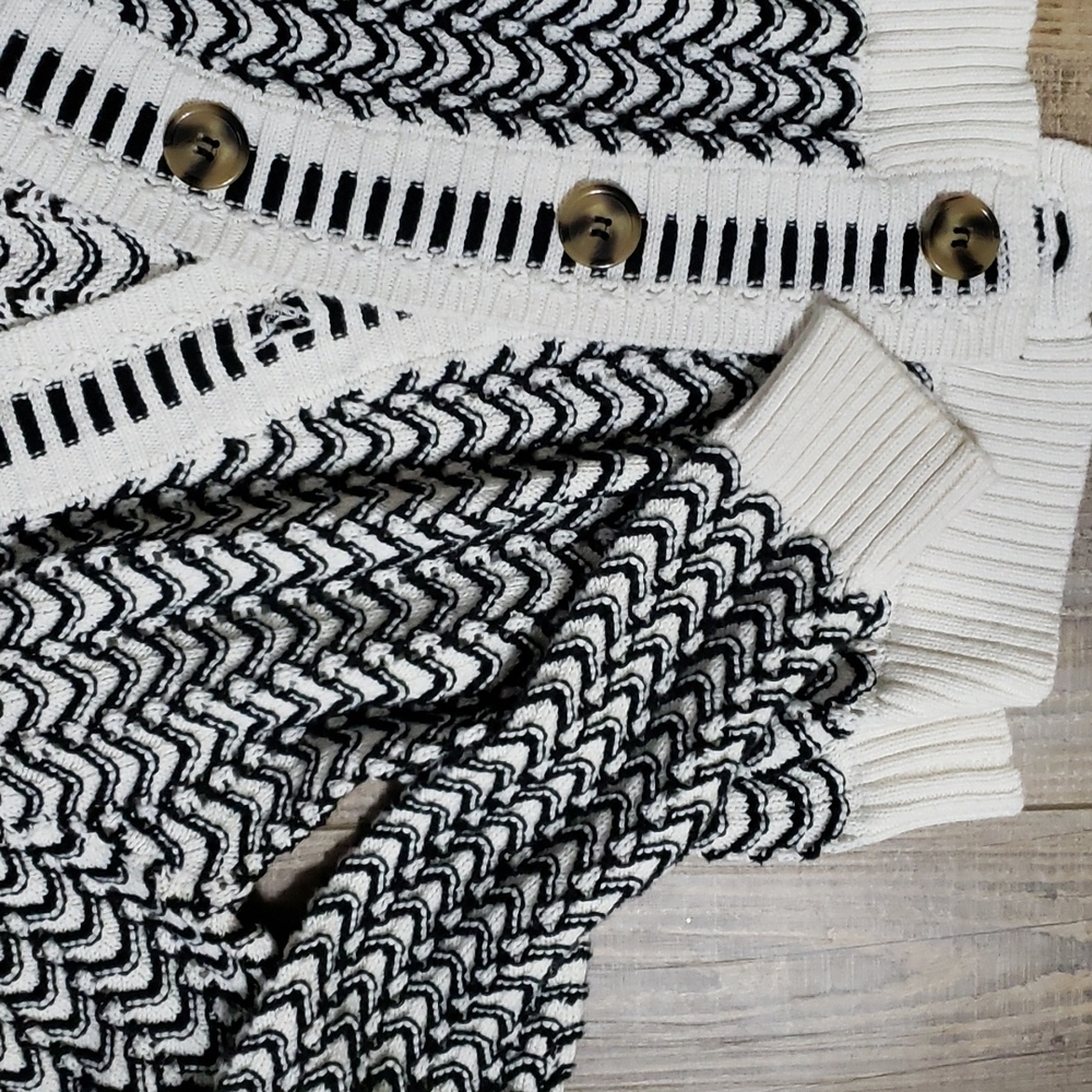 Cardigan - Picture 3 of 3